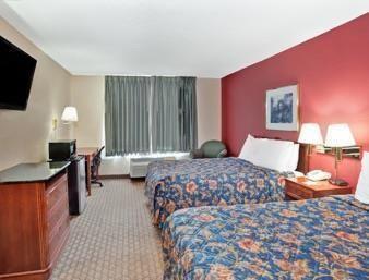 Days By Wyndham Marietta-atlanta-delk Road Hotel