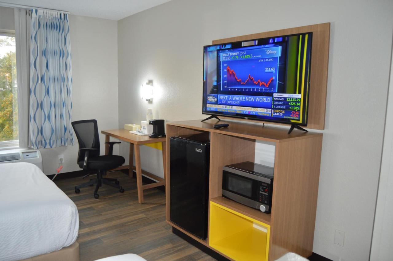 Hotel Days By Wyndham Marietta-atlanta-delk Road
