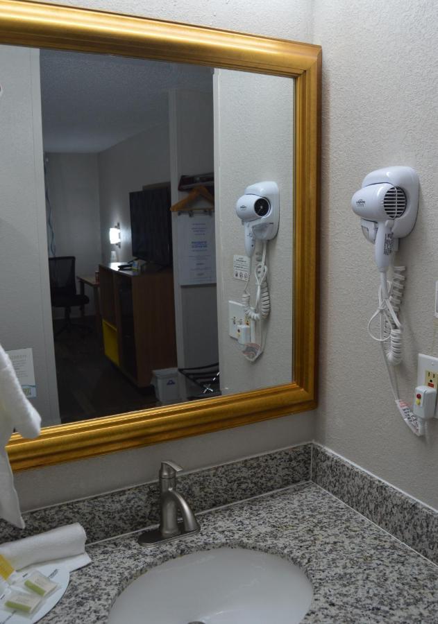 Days By Wyndham Marietta-atlanta-delk Road Hotel Marietta