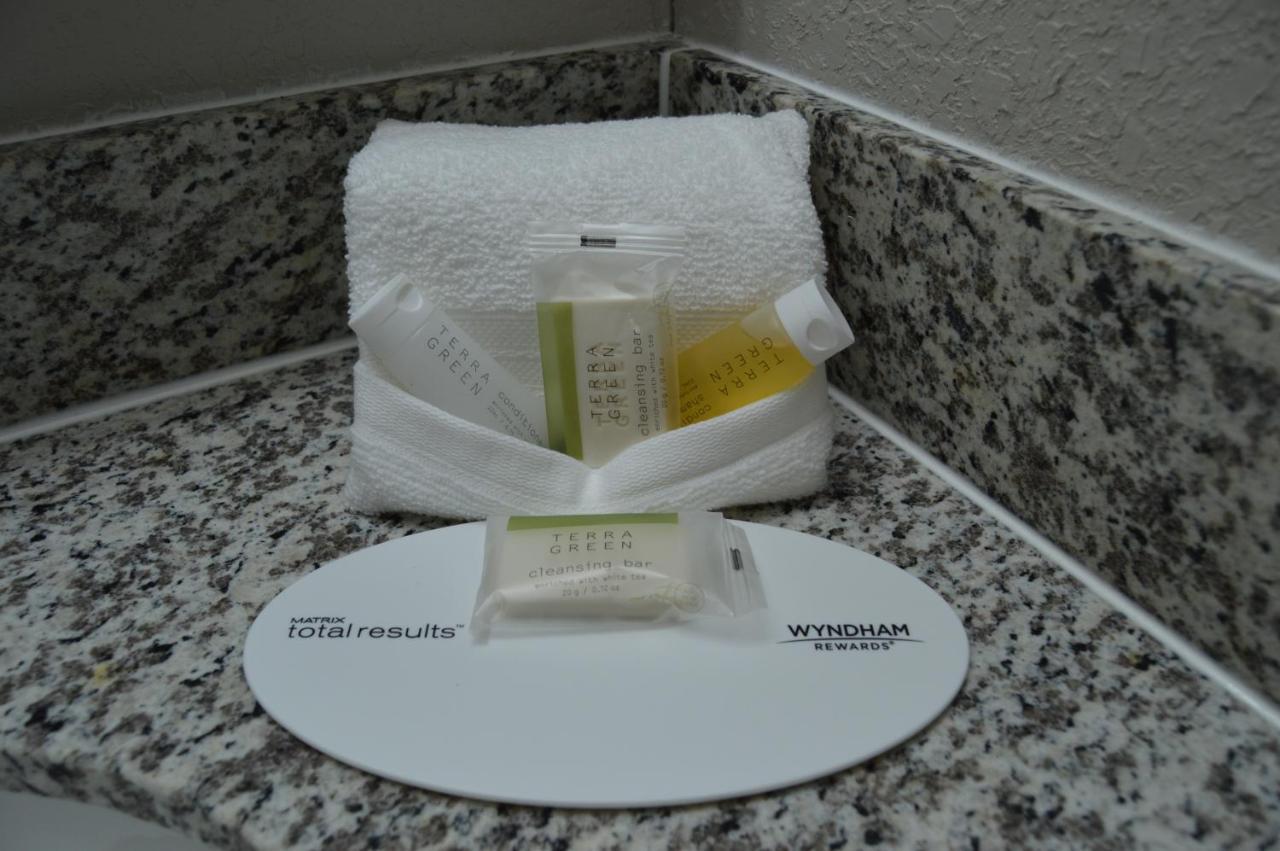 Hotel Days By Wyndham Marietta-atlanta-delk Road Marietta